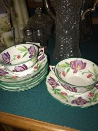 VINTAGE TEACUPS