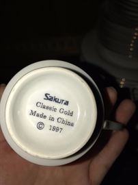 BRAND NEW SAKURA CHINE SET