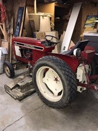 INTERNATIONAL 184 TRACTOR