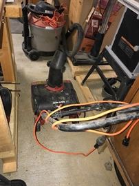 SNOW BLOWER