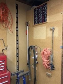 LEVELS / TOOLS / POWER CORDS