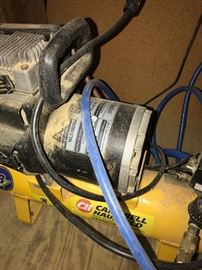 CAMPBELL HAUSFELD 1HP 3GAL AIR COMPRESSOR