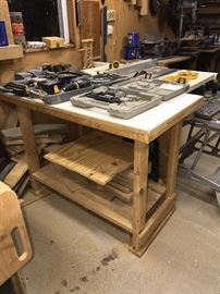 WOODEN WORK BENCHES
