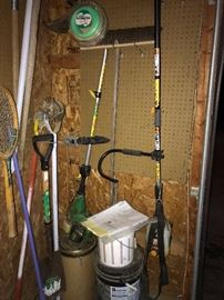 TRIMMERS / WEED WACKERS