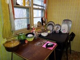 Fondue set, popcorn popper and more