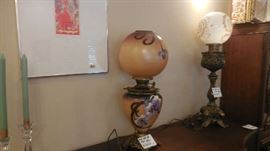 Gone-with-the-Wind lamps