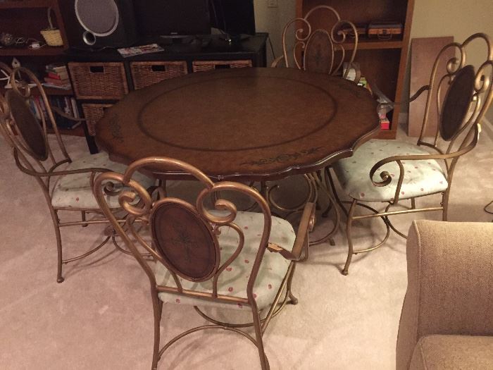 Round Iron Dining Table with Four Chairs