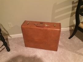 Vintage Samosonite Suitecase