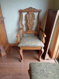 one of 8 chairs that goes with the dining room table