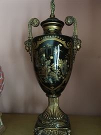 Beautiful Ornate Asian Urn 