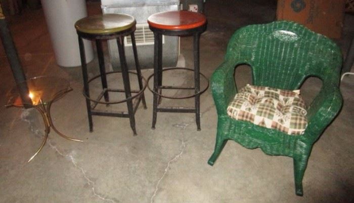 Vintage stools, wicker chair