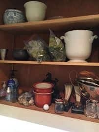 Pots and decorative accessories