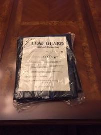 DESIGNER DINING ROOM SUITE OPENS TO 13 FT WITH PADDING AND EXTRAS WOW 14 DINING CHAIRS IN TOTAL TWO CAPTAINS CHAIRS