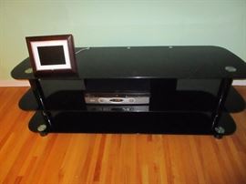 TV ENTERTAINMENT UNIT