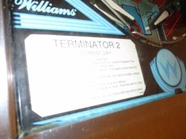 TERMINATOR 2 PINBALL MACHINE