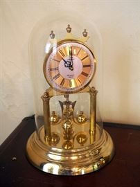 Angelus Quartz Anniversary Clock Plays "Westminster"