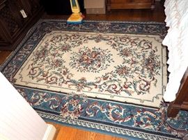 Patterned Rug, 5.5' x 7.5'