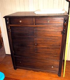 Solid Wood Chest Of Drawers With Crystal Knobs, 39.5"H x 33.5"W x 19"D