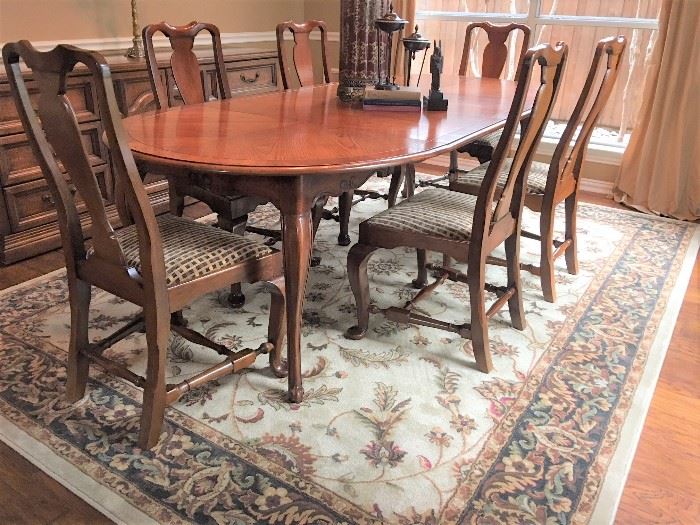 BAKER VINTAGE DINING TABLE W/2-20" LEAVES    WITHOUT LEAVES IS 54" ROUND                                            WITH 6-BAKER SIDE CHAIRS