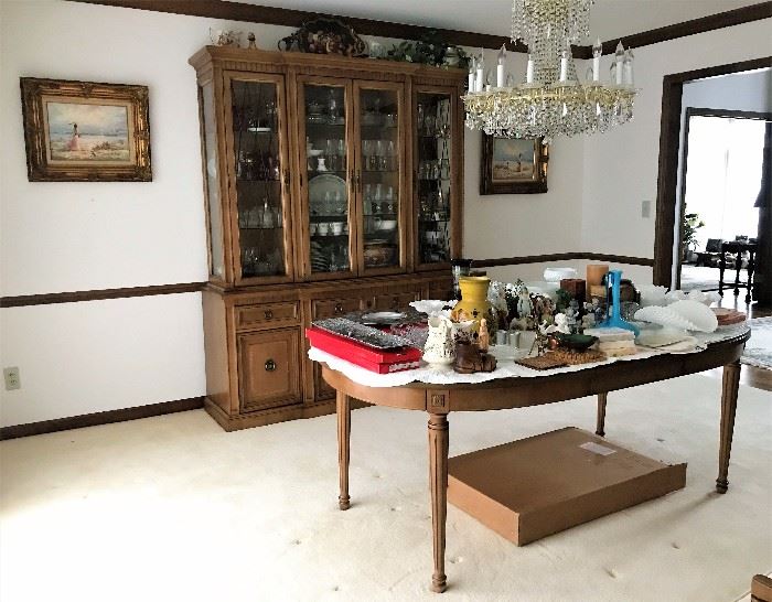 Thomasville mid century dining room and dining and decorative items