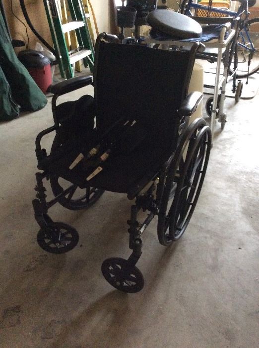 Wheel chair in excellent shape!  The brand-name is Drive!