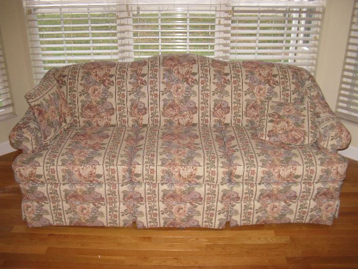 La-Z-Boy American Home LR Couch