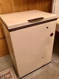 SMALL CHEST STYLE FREEZER.