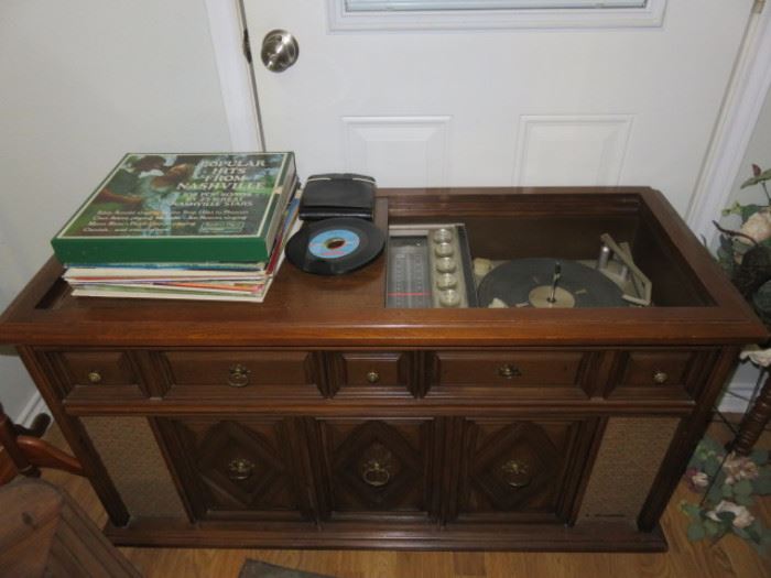 1960's Stereo in Cabinet