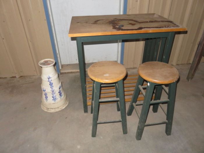 Bar with Two Stools