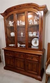 Beautiful Lighted China Cabinet - Matching Dining Room Table & Chairs