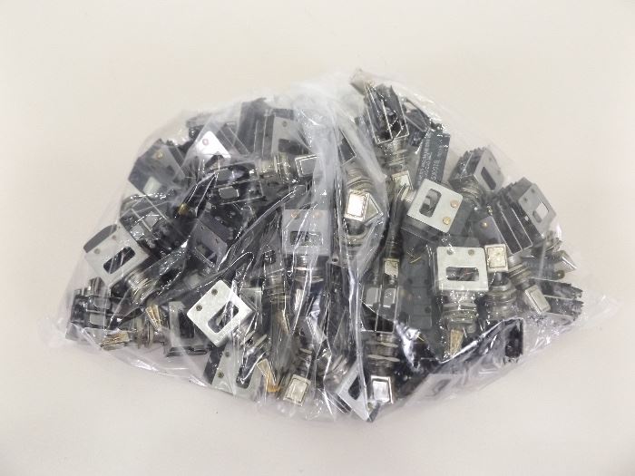 Lot of 50+ Honeywell Micro Switch Brand Switches #23AT402-T2
