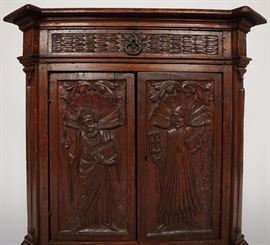 19th Italian Renaissance Style Carved Cabinet