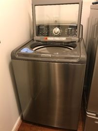 Samsung Washer & LG Dryer ==> $750 for the pair