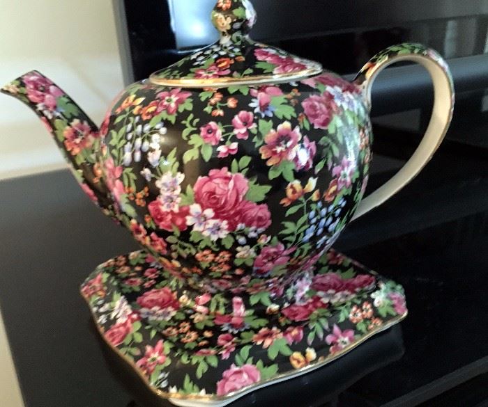 Chintz Royal Winton Teapot w/underplate