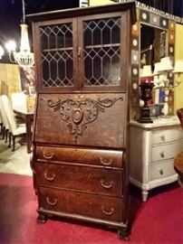 ANTIQUE OAK SECRETARY DESK