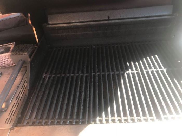#95	Commercial Charbroil Gas Grill TruFlame w/one burner w/tank	 $150.00 	