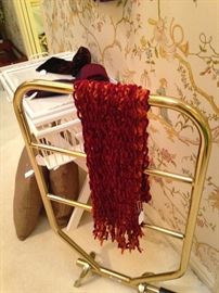 Towel warming rack