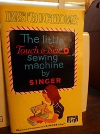 Mini Vintage Little touch and sew Singer sewing ma ...