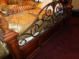 foot board of king bed