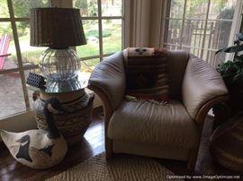 Ekornes leather chair, large Indian pot