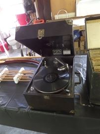 Victor VV-50 table top record player (very cool)