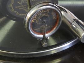 Victor VV-50 table top record player (very cool)