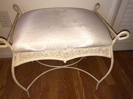 5AB1B22E8BC44ED3BA3F54E243D1435C