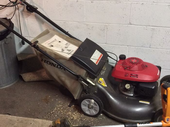  Lawnmower, Weedwackers  http://www.ctonlineauctions.com/detail.asp?id=654916