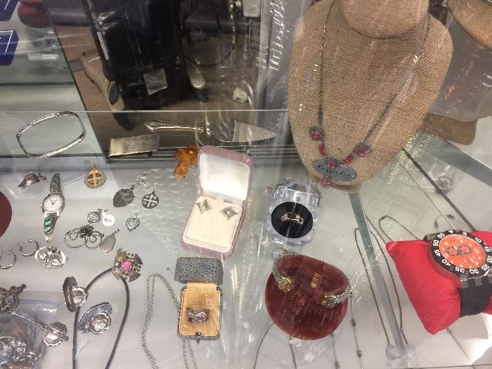 Estate Jewelry, Sterling Silver Jewelry,  Gold Jewelry, Wristwatches, Jewelry Displays