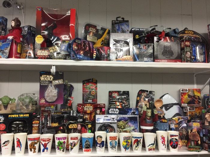 Large Star Wars Collection, Vinage Cups, Vintage Toys, Shelving
