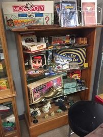 Bookshelves, Vintage Games, Comic Books, Collectibles, Matchbooks