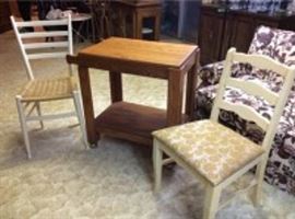 044 Bar Trolley And Chairs