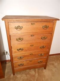 antique oak chest of drawers