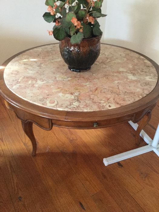 Marble top round table with 2 matching magazine tables